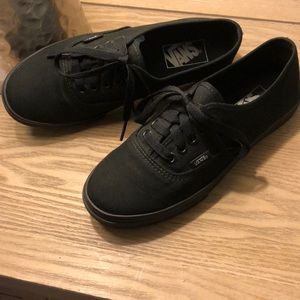 Vans - Authentic Lo Pro (Black/Black) Size 7